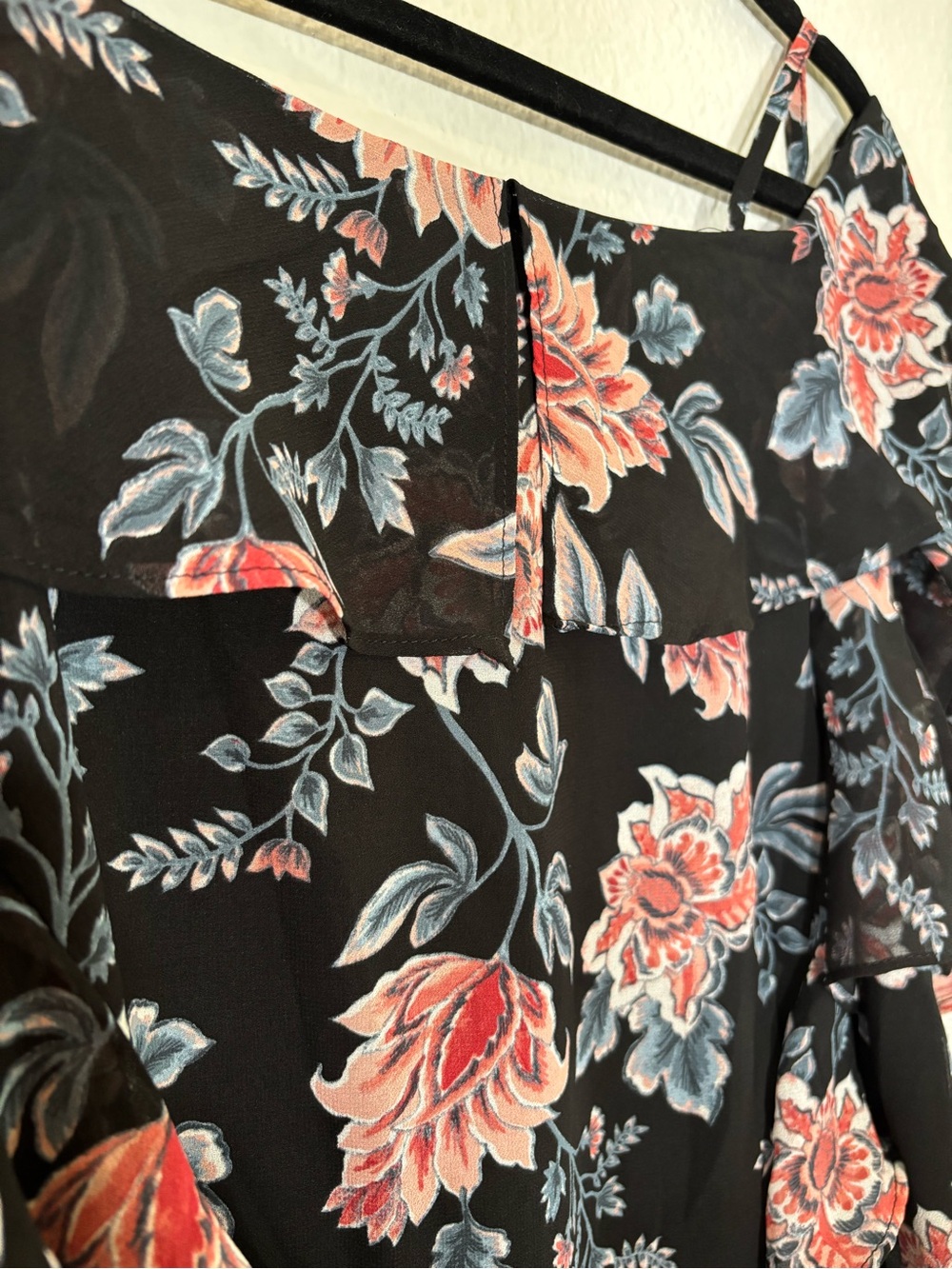 NWT Olivaceous Black Floral Off-Shoulder Blouse with Pink & Blue Flowers Small - Picture 6 of 11